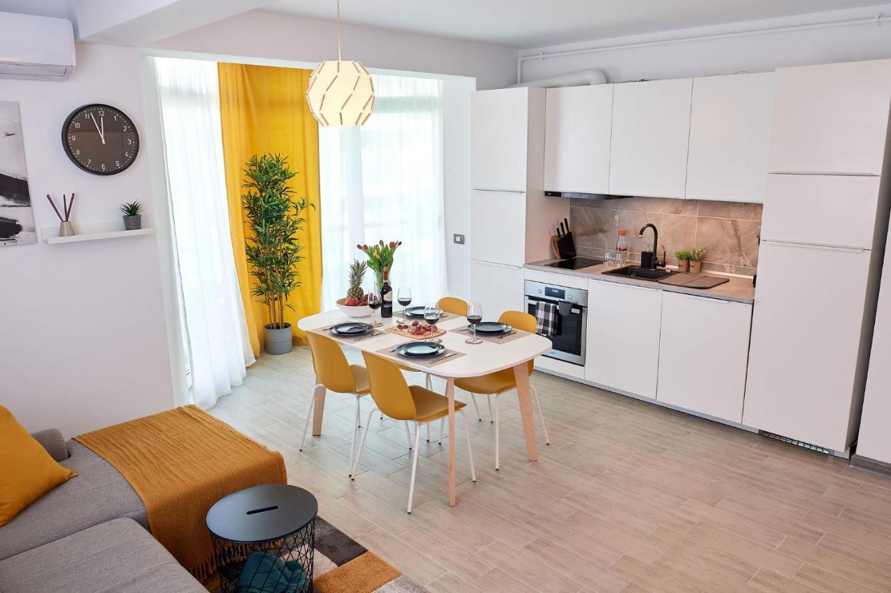 Fineloft Sea View Apartment-Spa N Pools Beach Resort Năvodari Eksteriør billede